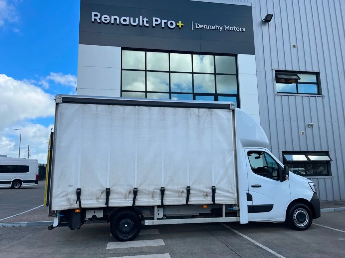 Renault Master Curtain side with tailift - Image 3