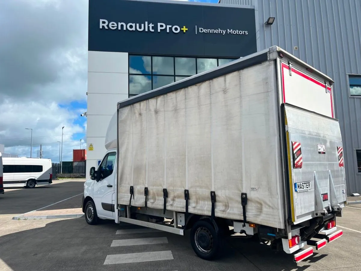 Renault Master Curtain side with tailift - Image 4