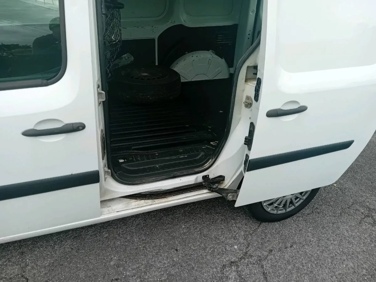 Renault Kangoo - Image 4