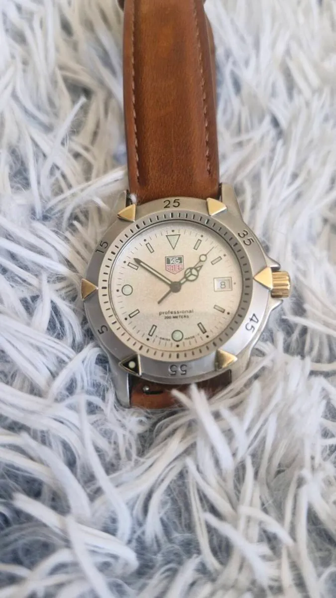 TAG HEUER Professional 2000 Series Watch Diver 200 - Image 1