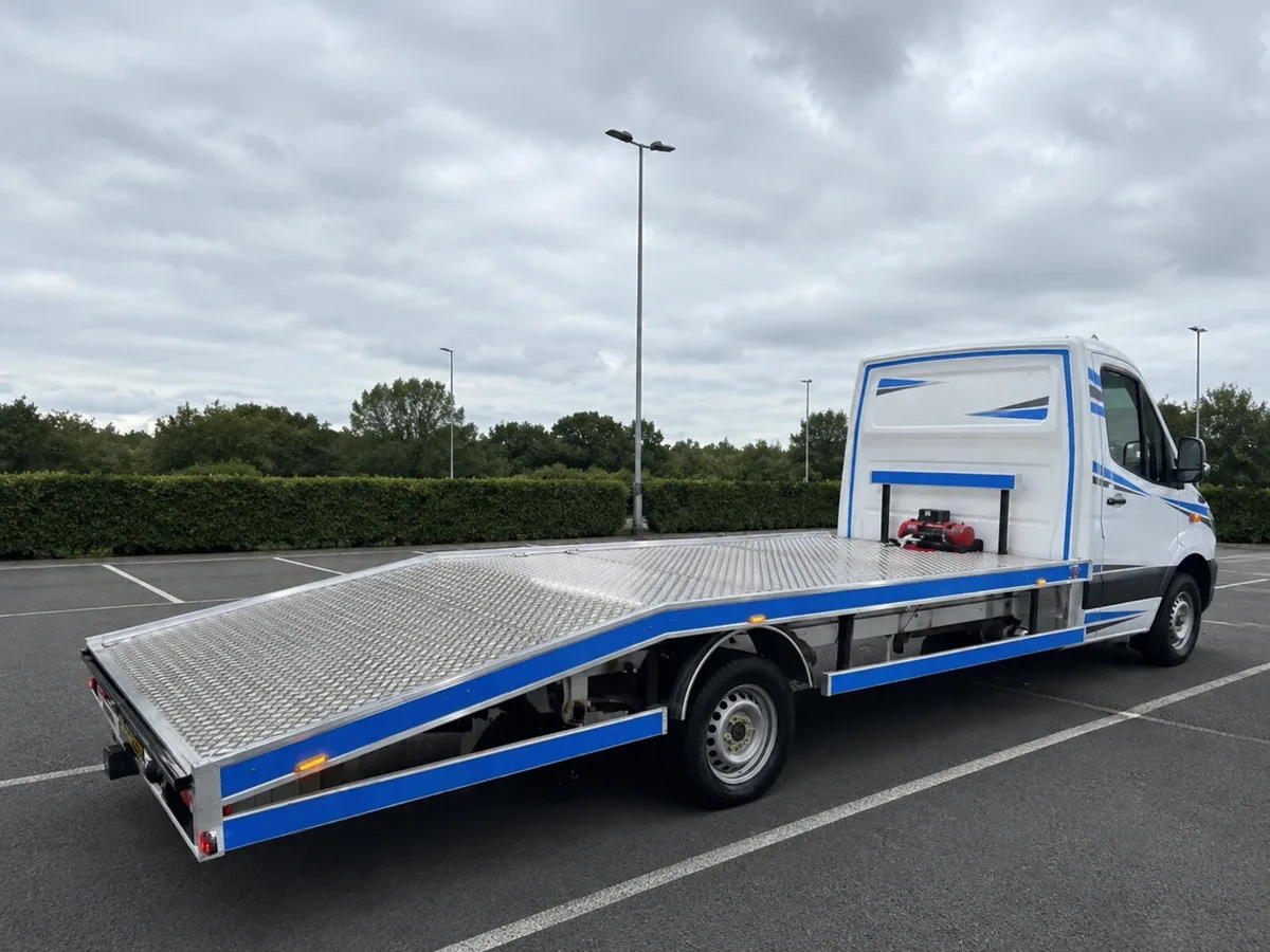Mercedes Sprinter Recovery 2018 LOW MILEAGE - Image 3