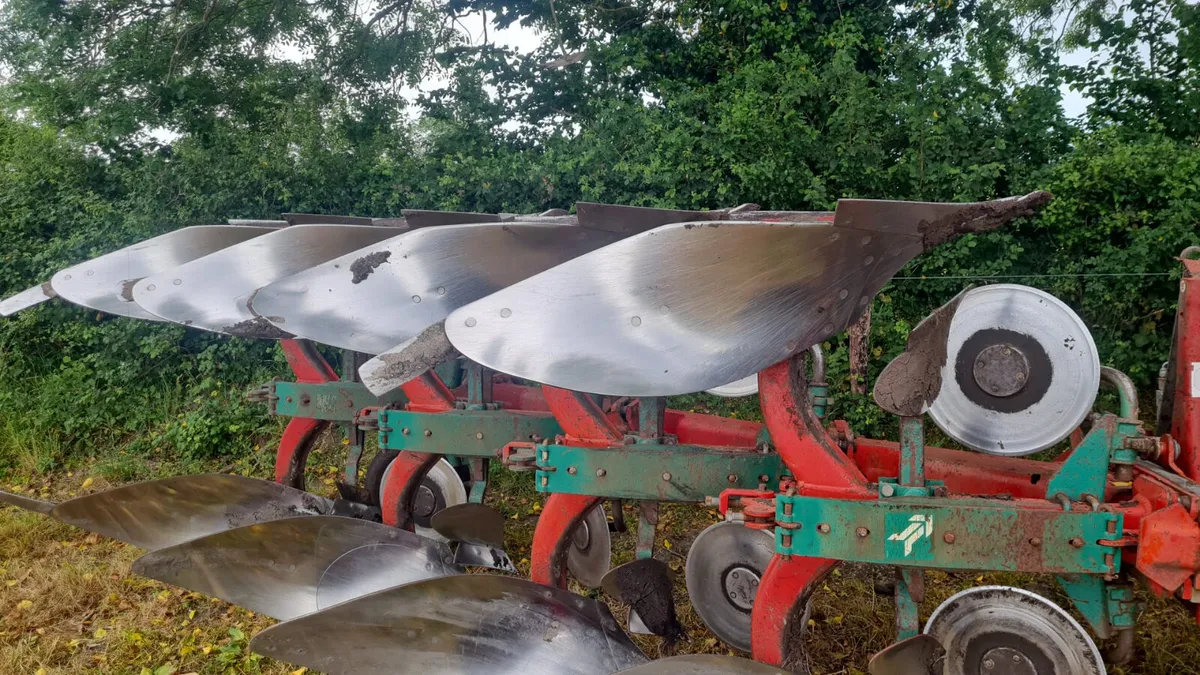 Kverneland 4 Furrow E plough - Image 4