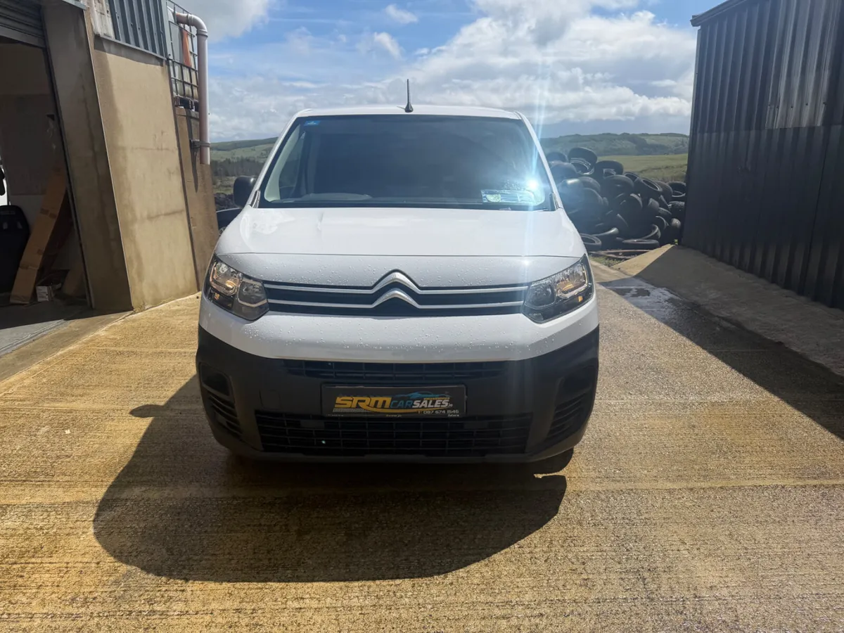 Citroen Berlingo 2024 - Image 2