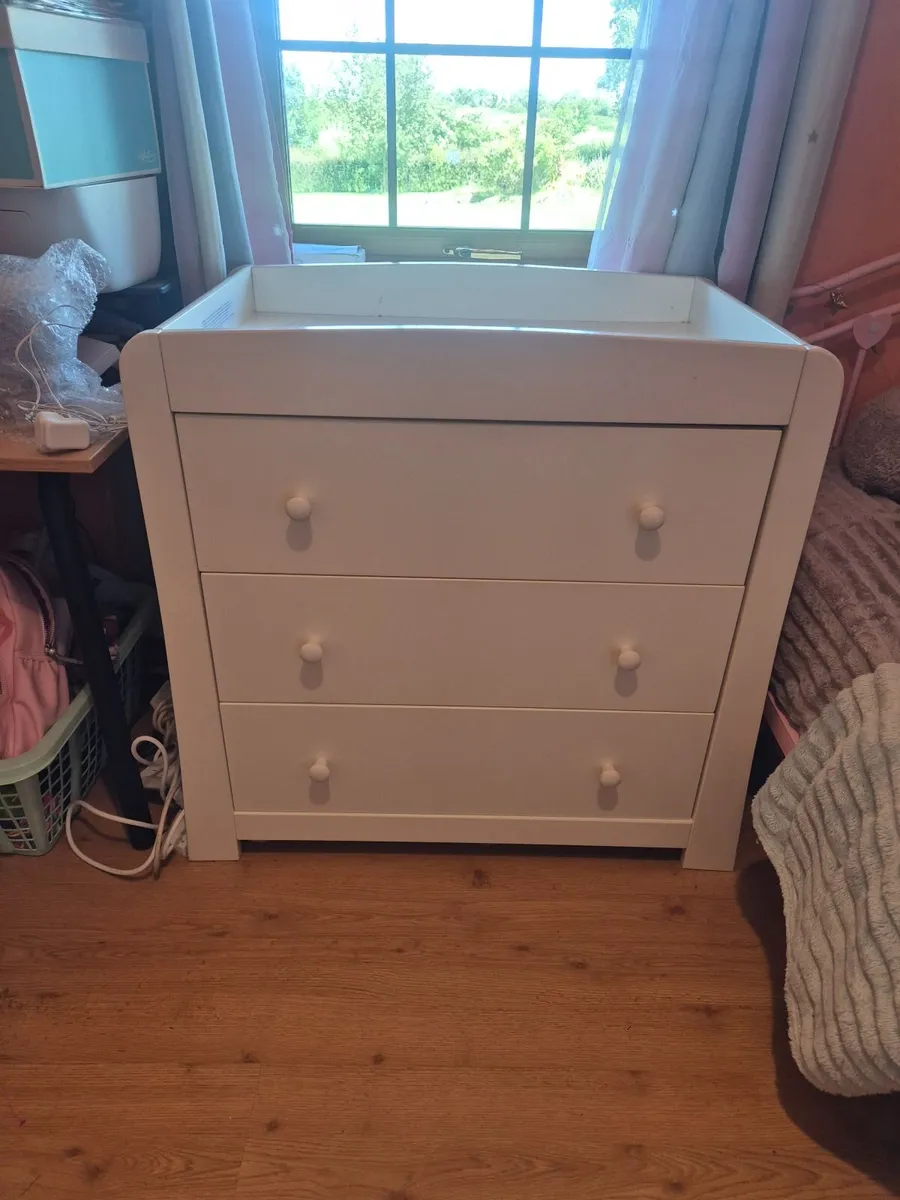 Child bedroom Furniture - Image 1