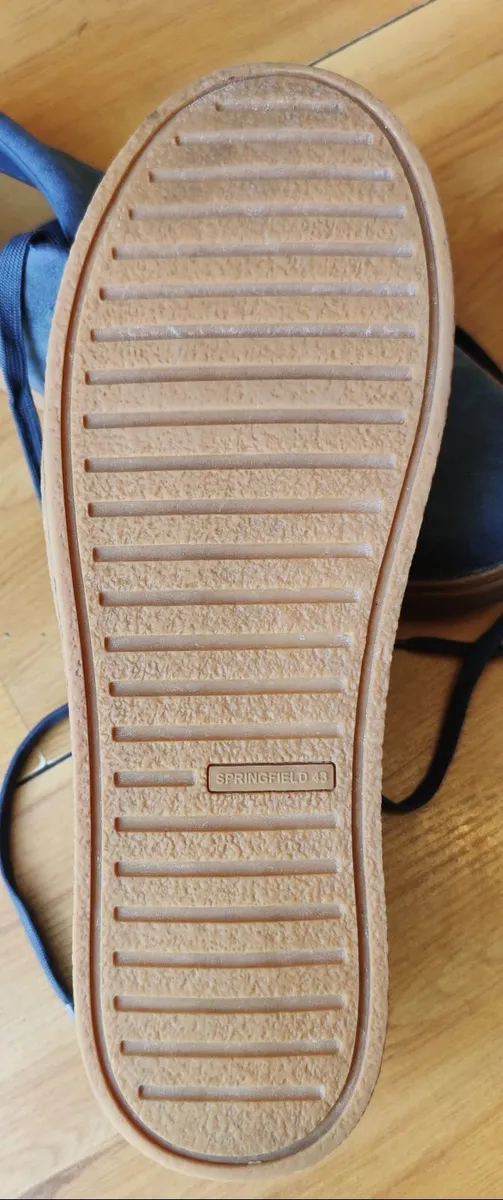 sneakers - Image 3