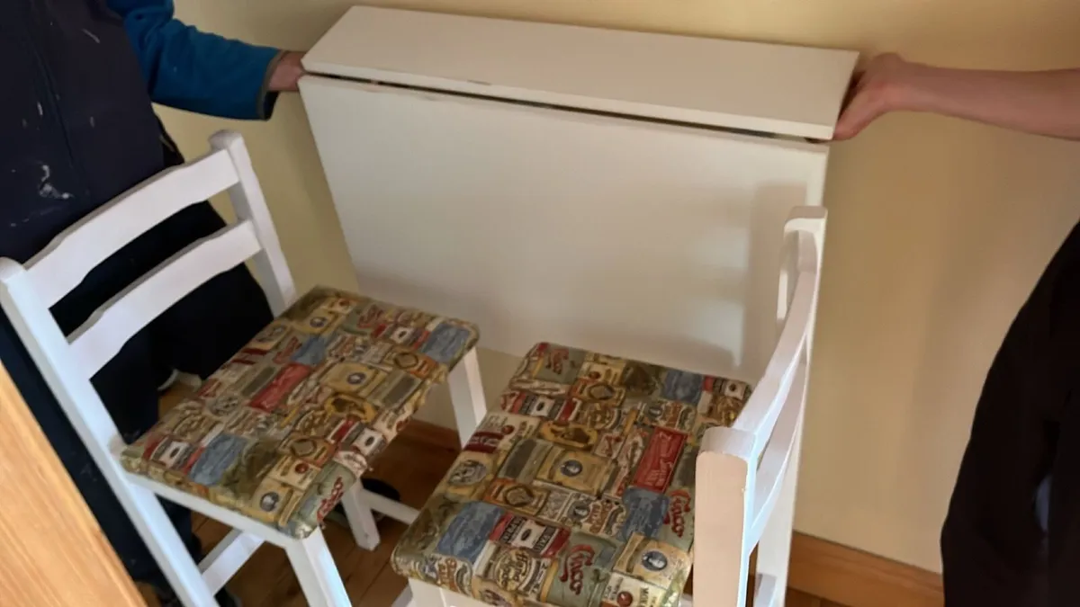 Small table and 2stools - Image 1