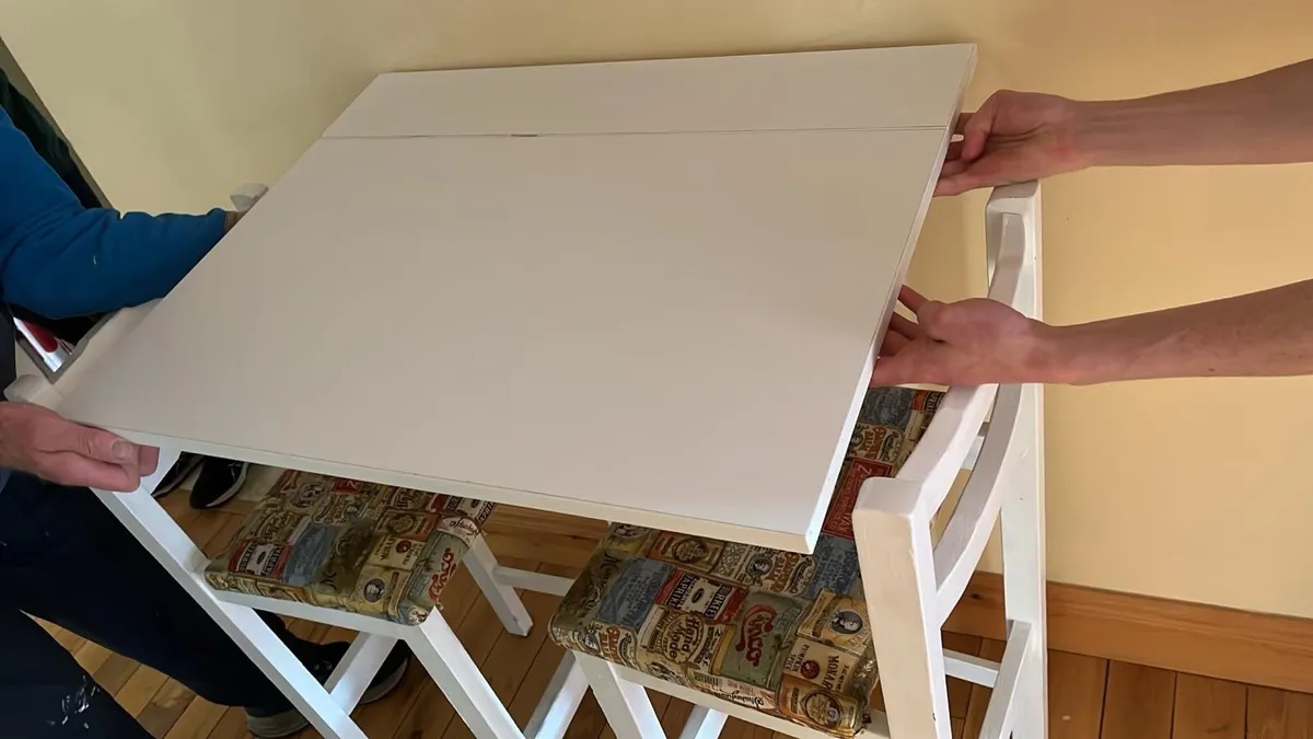 Small table and 2stools - Image 2