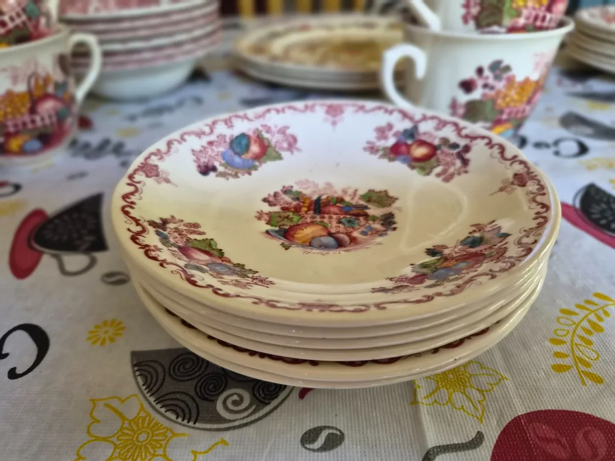 Antique plates - Image 2
