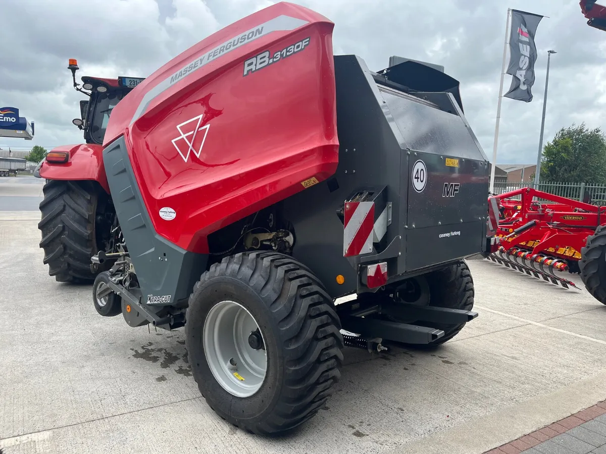 2025 Massey Ferguson Rb 3130F 9500 Bales - Image 2