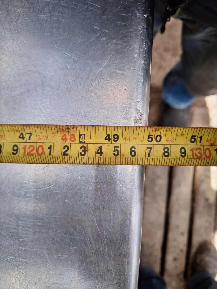 Stainless steel table - Image 2