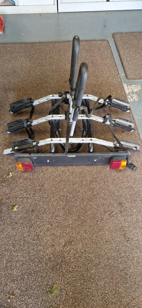 Thule 3 Bike Carrier - Image 1