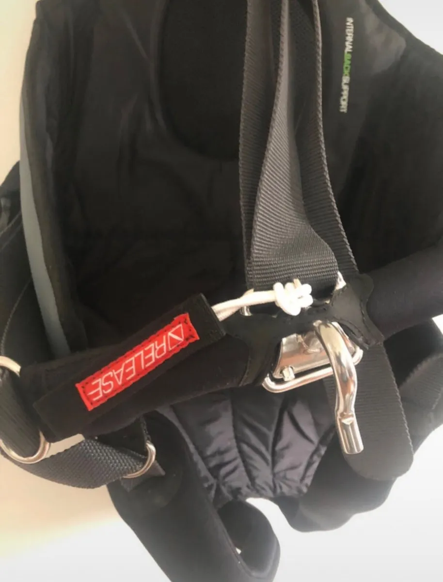 Magic Marine Pro Racing Harness - Image 2