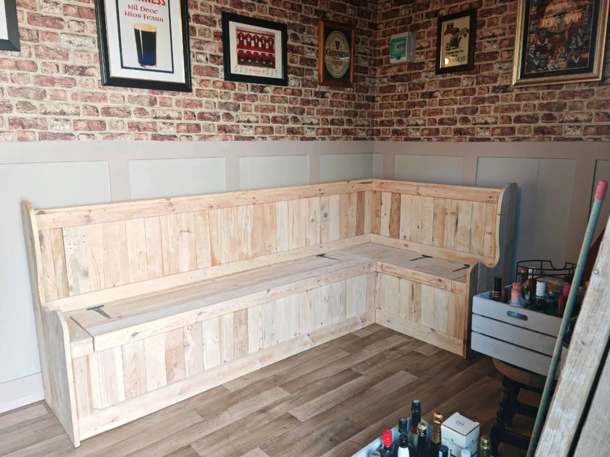Corner seating - Image 2