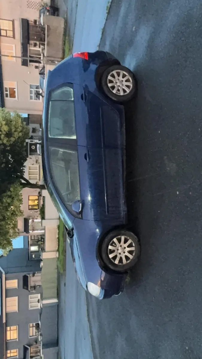 Volkswagen golf drives perfect, no logbook - Image 1