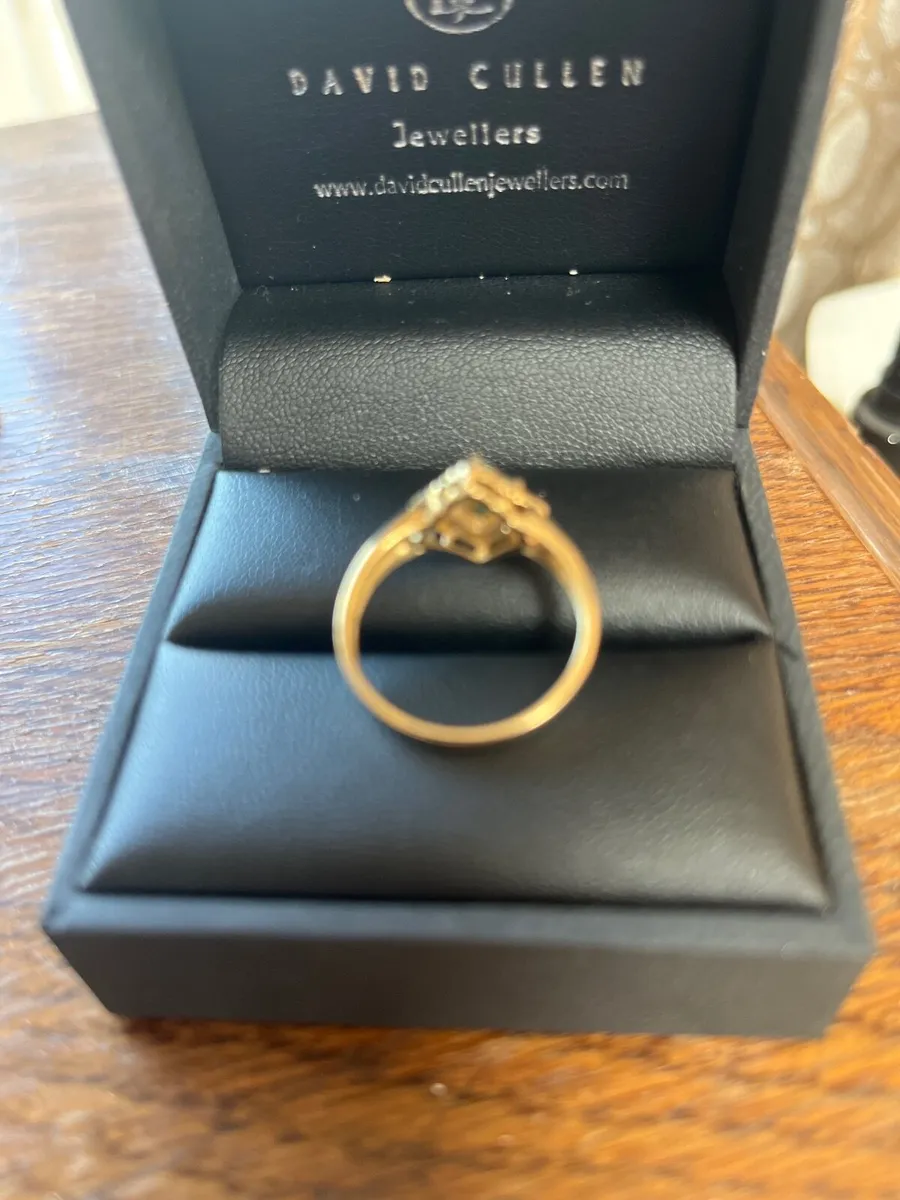 Emerald and diamond ring - Image 2