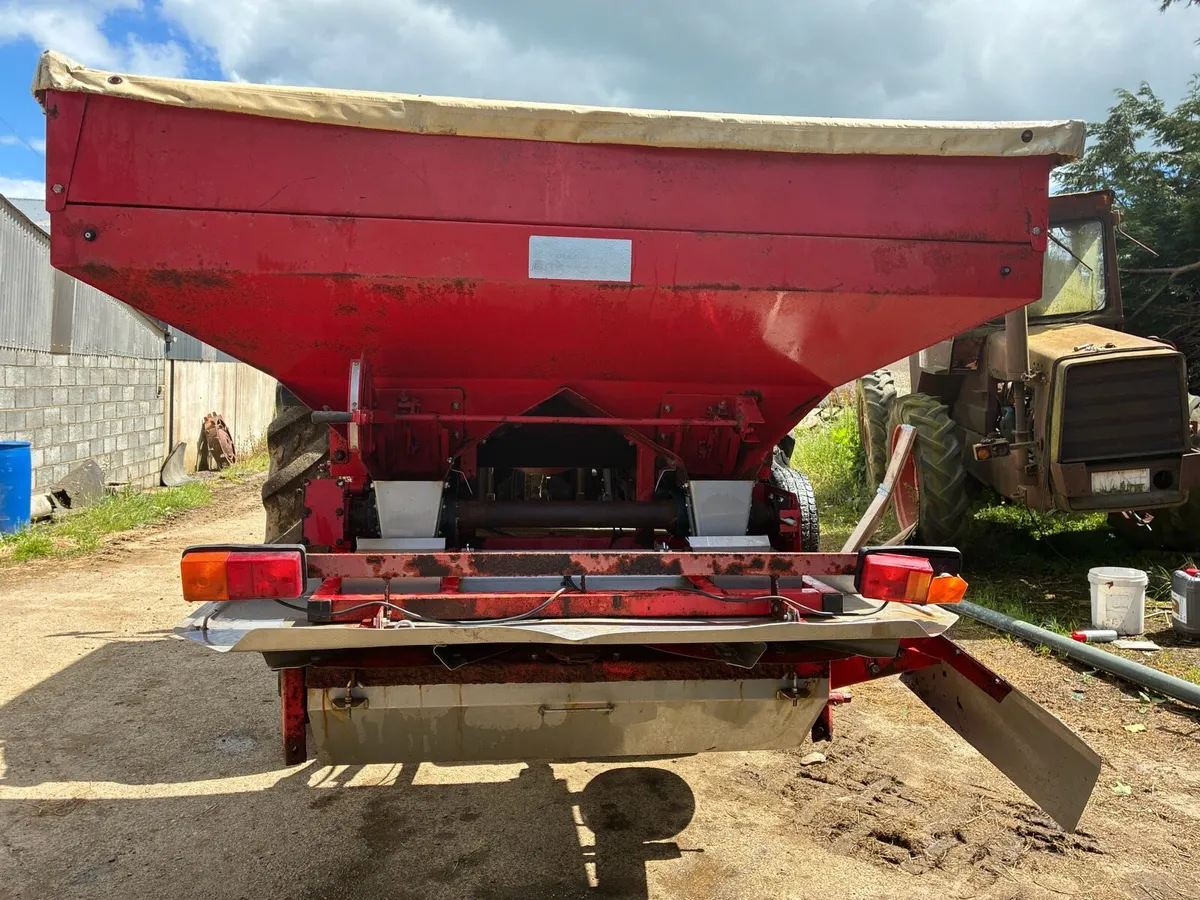 Bredal b2xl fertiliser spreader - Image 4