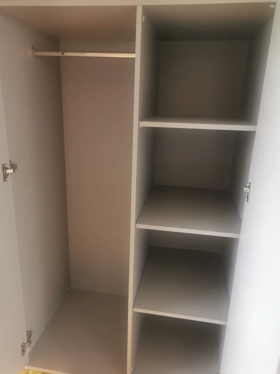 Wardrobe - Image 4