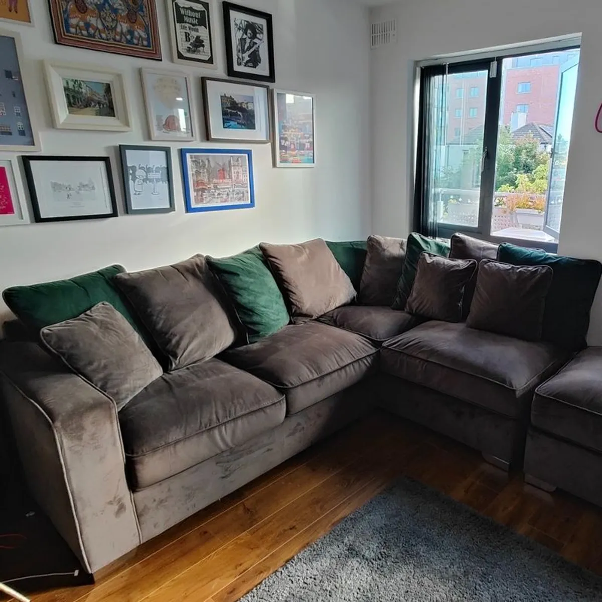 Corner Sofa Bed - Image 1
