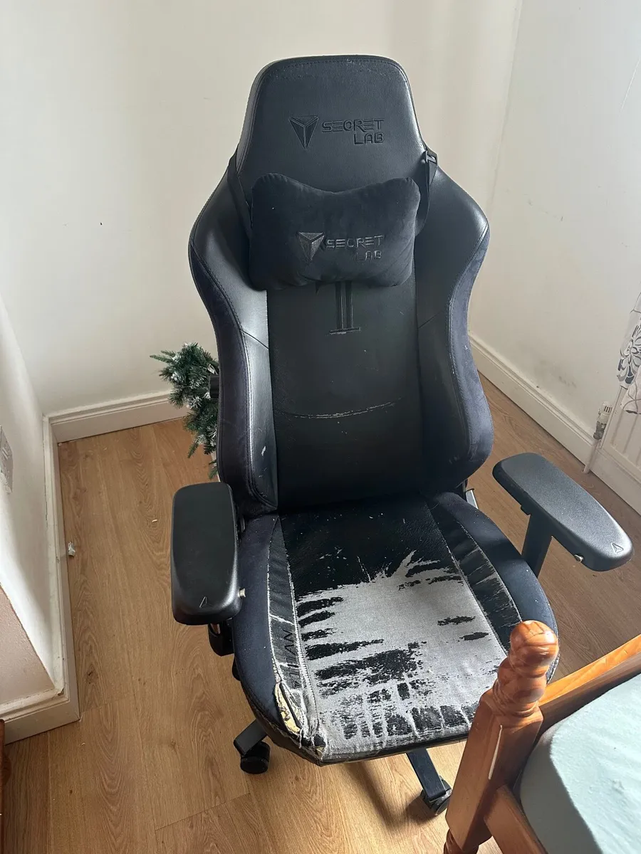 Secretlab chair - Image 1