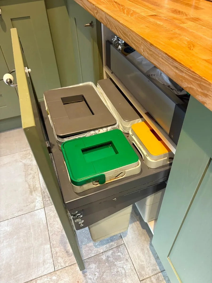 Kitchen - Image 4