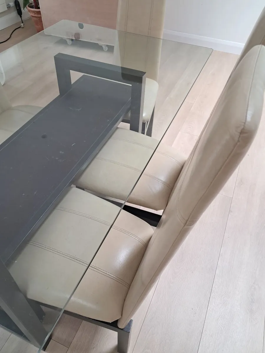 Dining table and chairs - Image 4