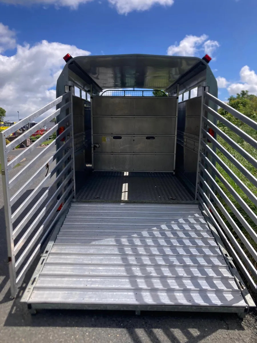 2017 Ifor Williams TA510 12ft Cattle Trailer - Image 3