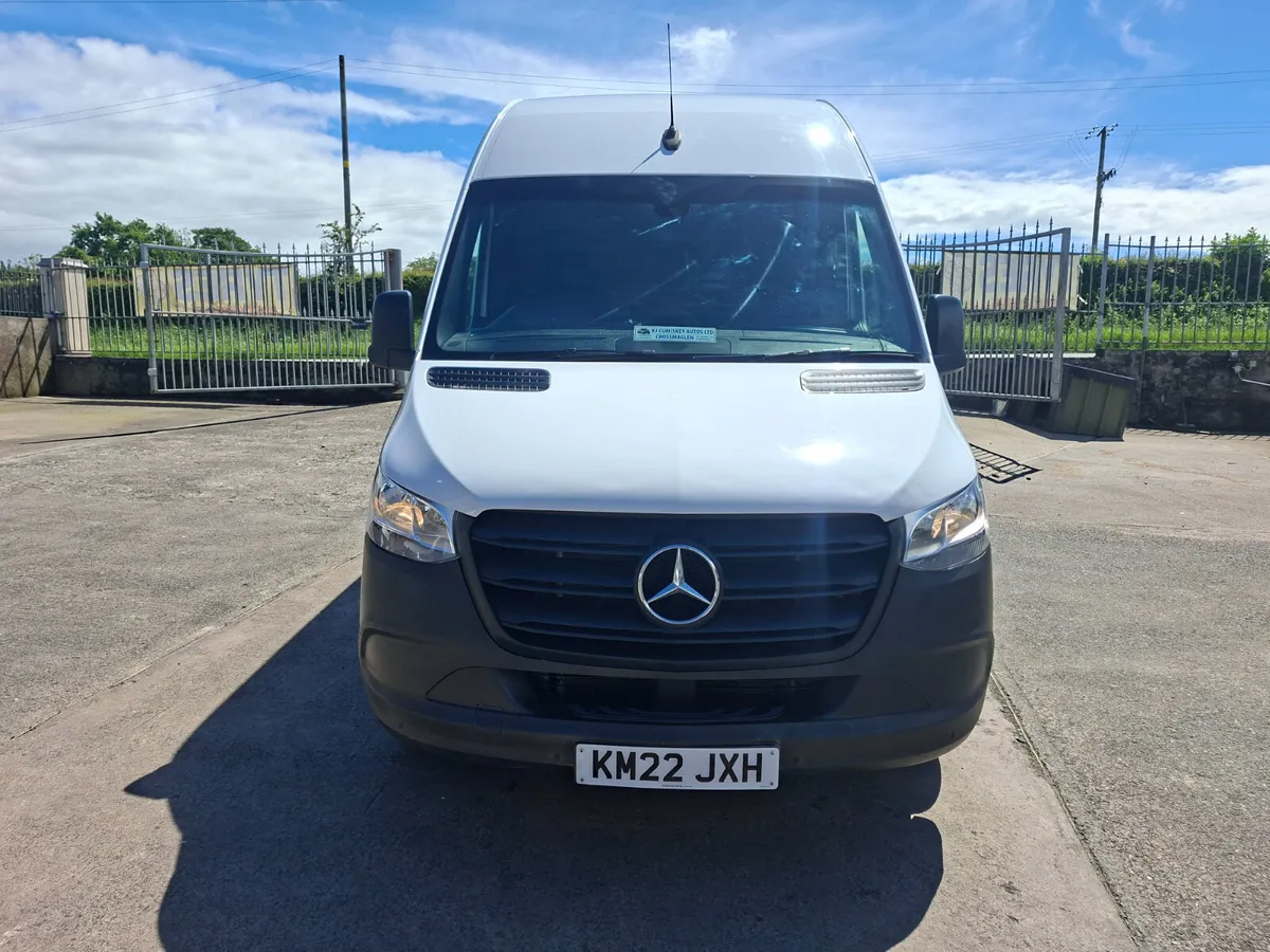 7 TON TOWING 2022 MERC SPRINTER 315 CDI RWD L2H3 - Image 2