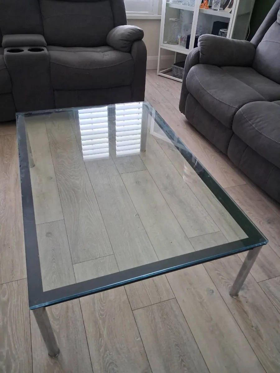 Glass coffee table - Image 1