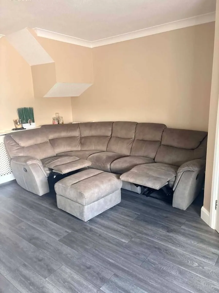 harvey norman sofa - Image 1
