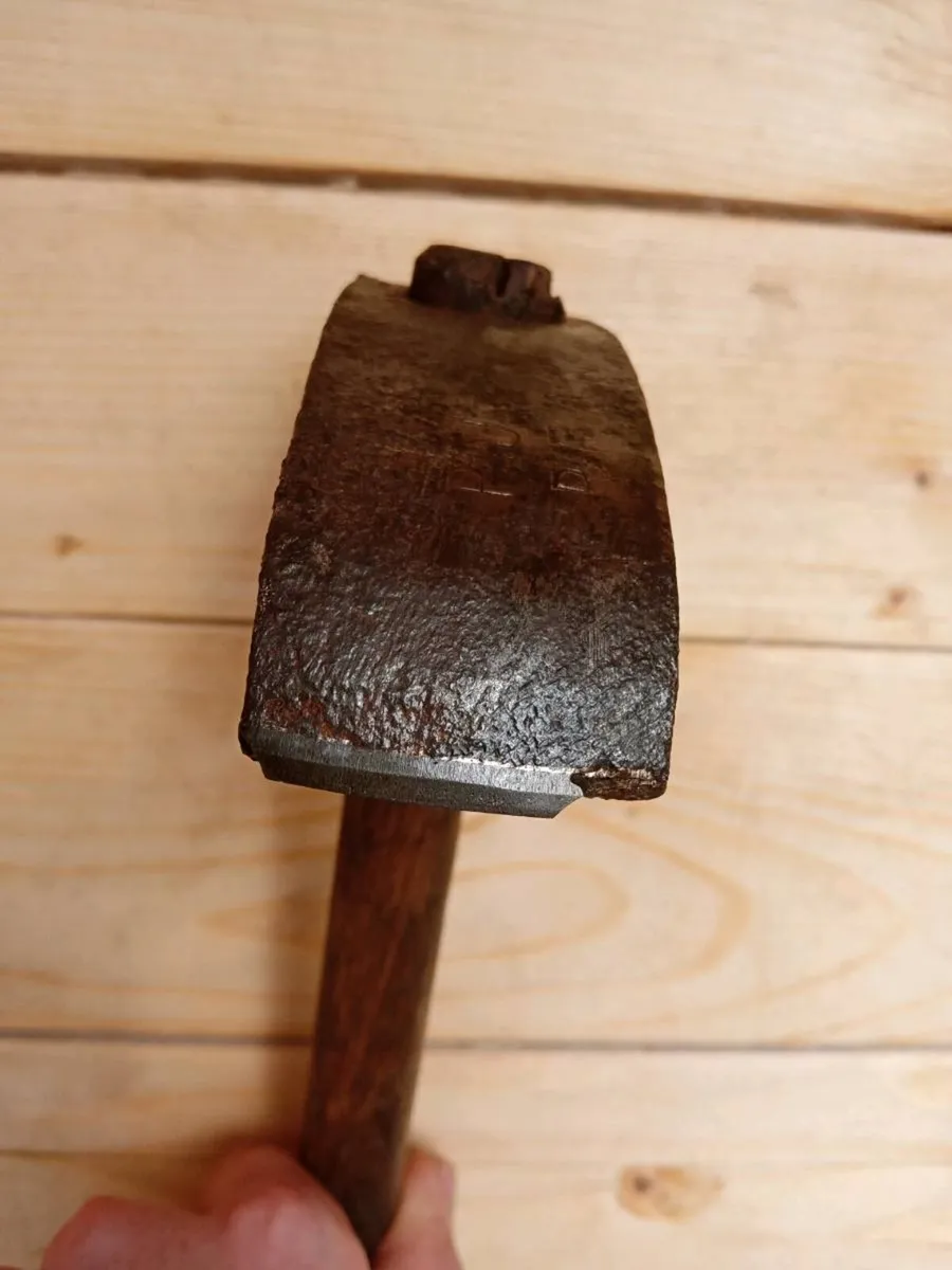 Stonemasons hammer - Image 3
