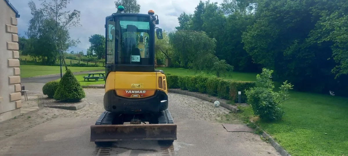 2016 Yanmar Vio25 4 - Image 1