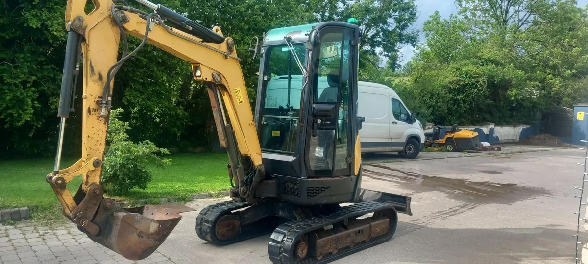 2016 Yanmar Vio25 4 - Image 3
