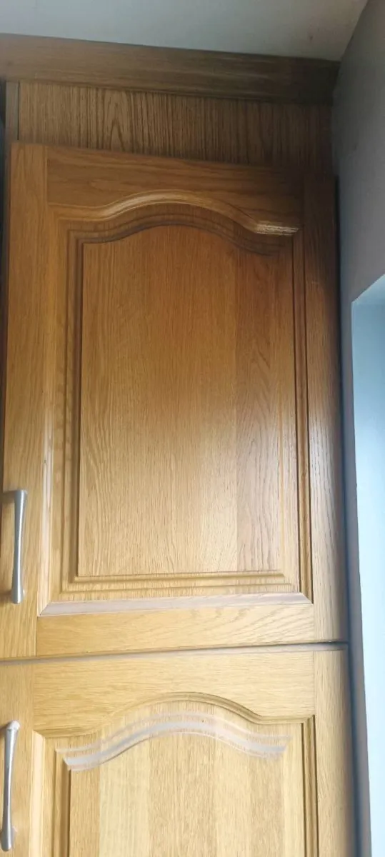 Oak Kitchen - Image 1