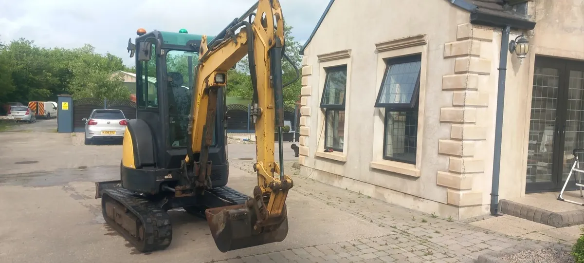 2016 Yanmar Vio25 4 - Image 4