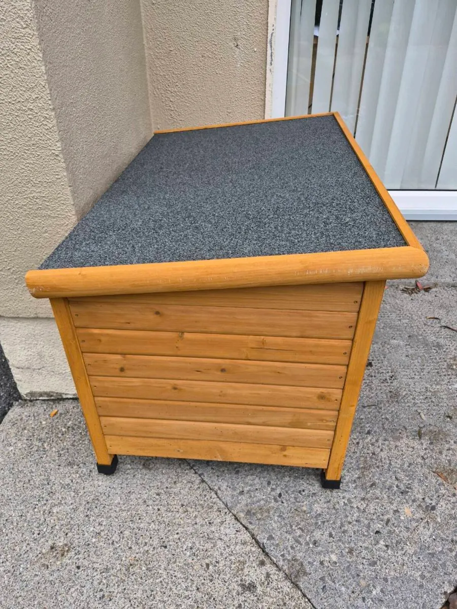Dog kennel - Image 1