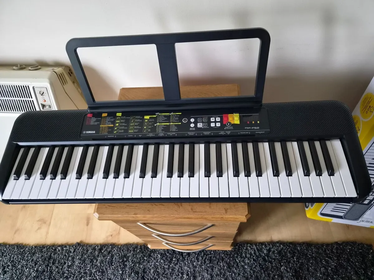 Yamaha PSR-F52 61-Key Digital Keyboard – With Box - Image 1