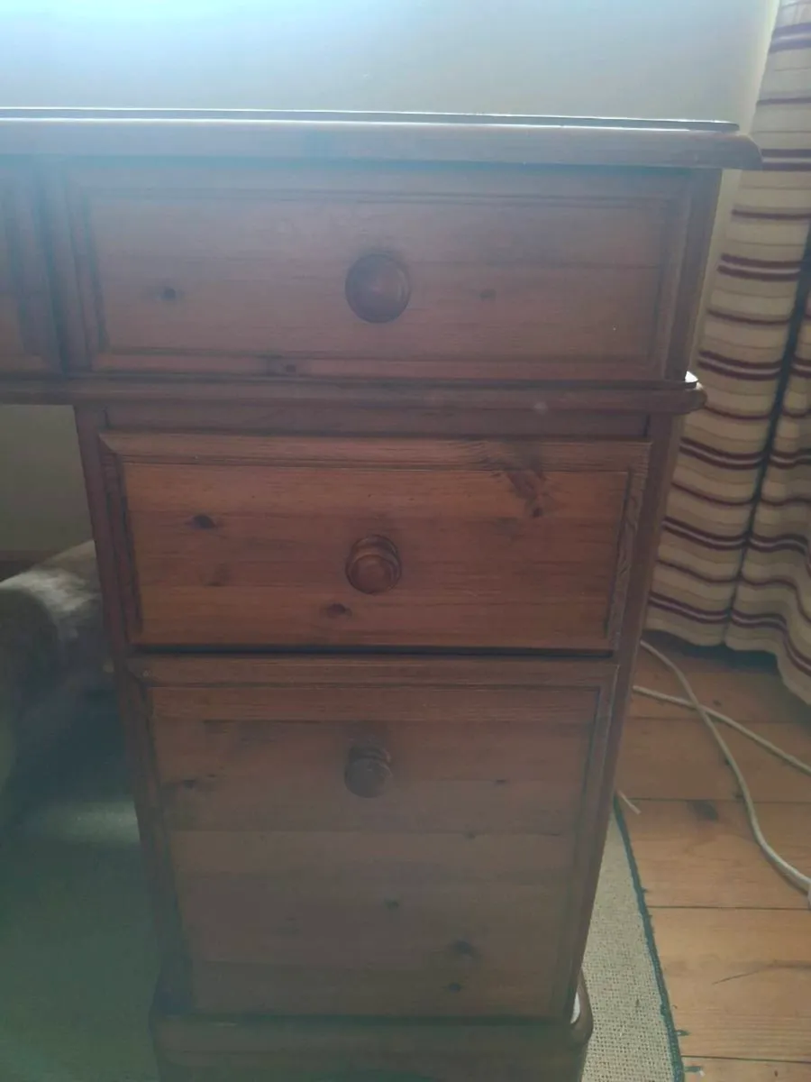 Office Desk - Image 2