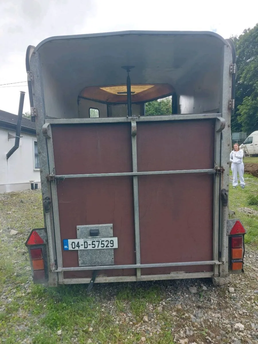 Horse Box - Image 2