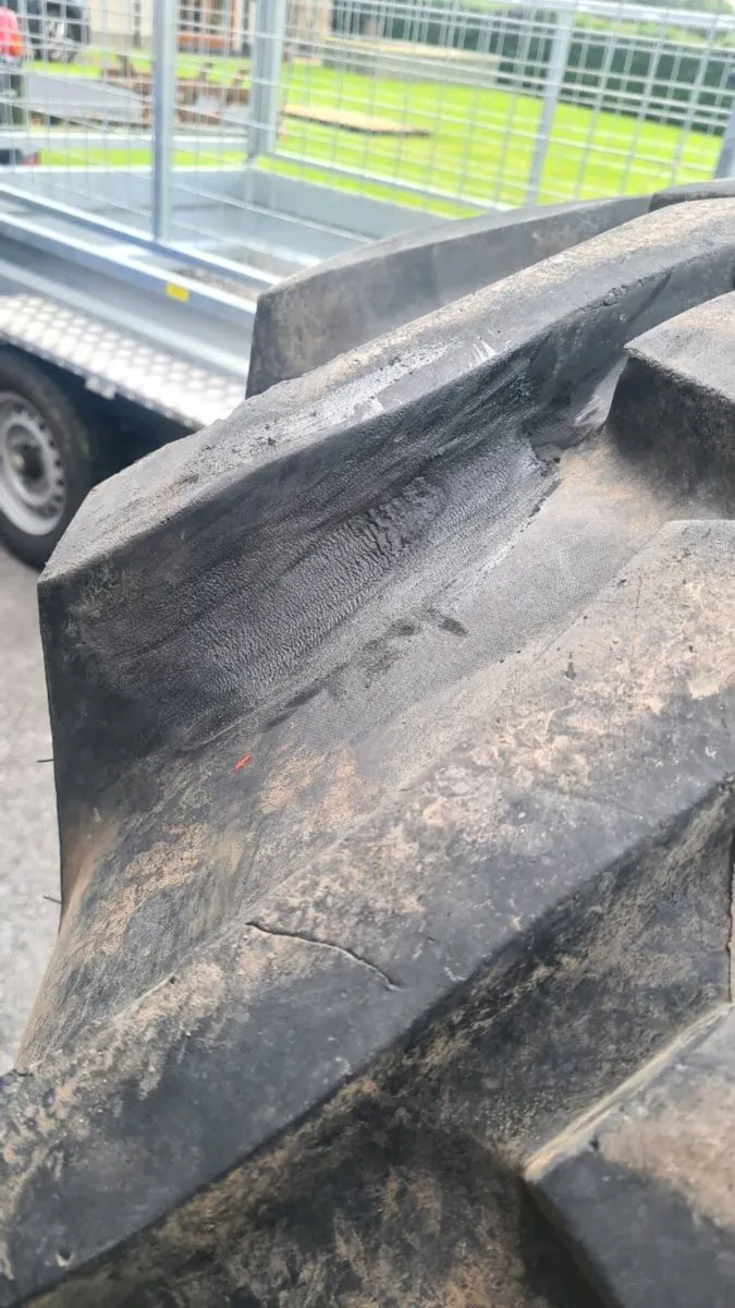 TRACTOR TYRE 18.4 /26 BKT - Image 2