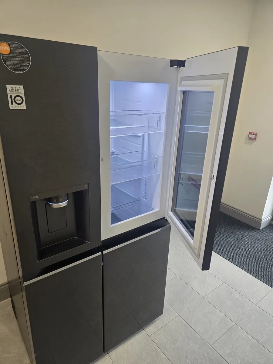 Lg American Fridge Freezer - Image 2