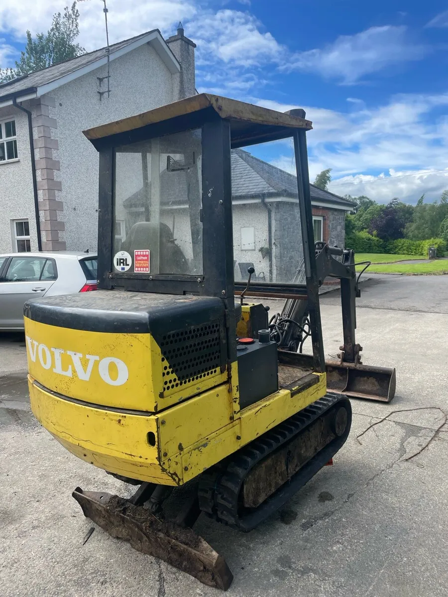Volvo 1.5 ton digger - Image 1