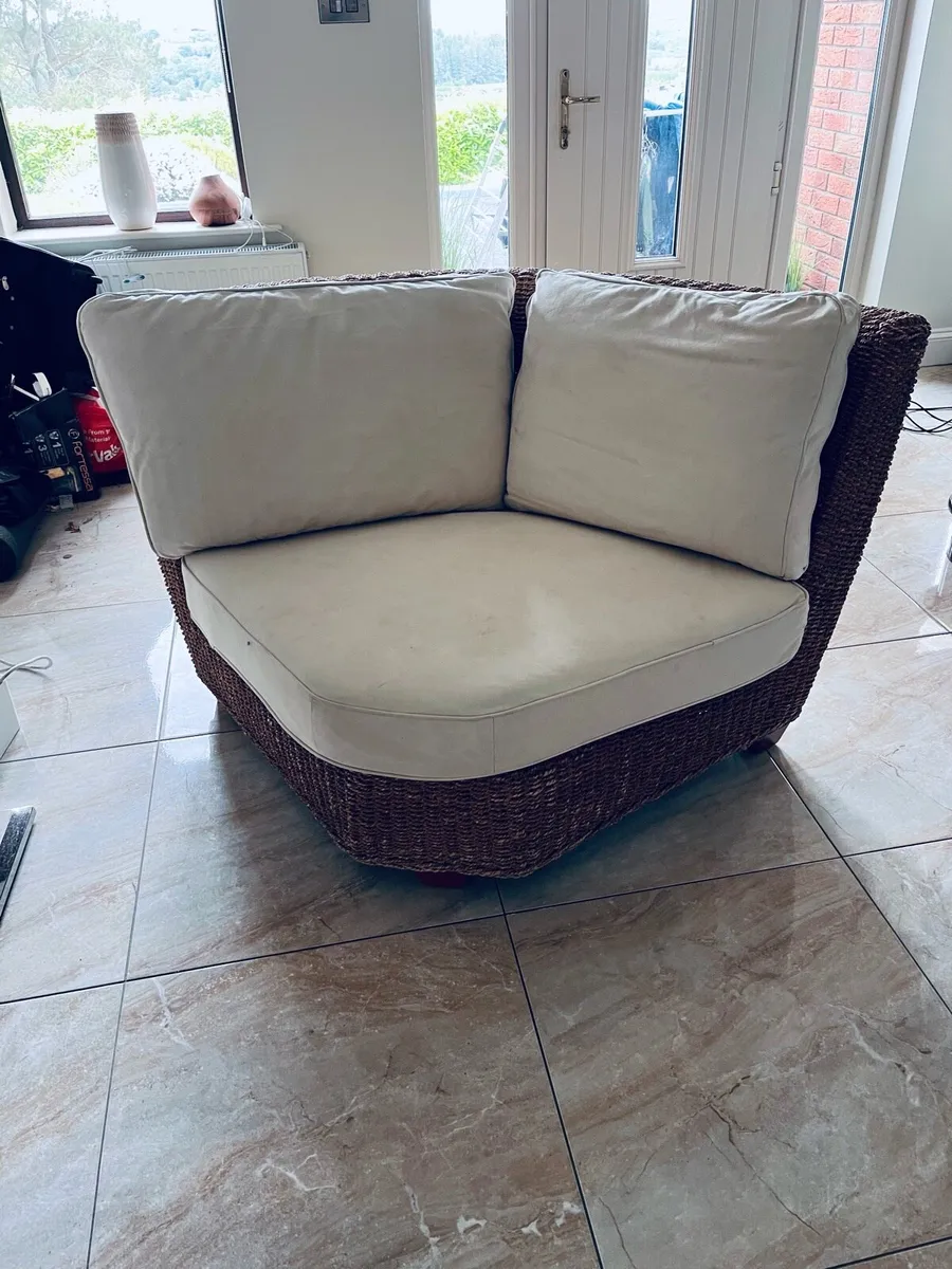 Corner seating unit - Image 4