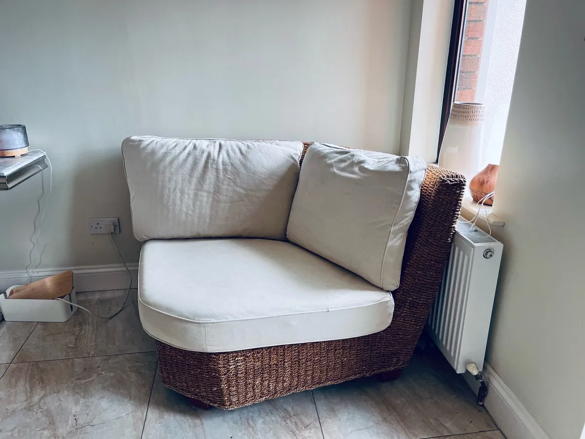 Corner seating unit - Image 2