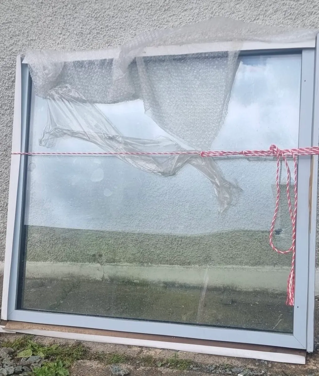 Alu clad triple glazed fixed window cement grey - Image 2
