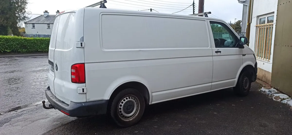 VW Transporter - Image 2