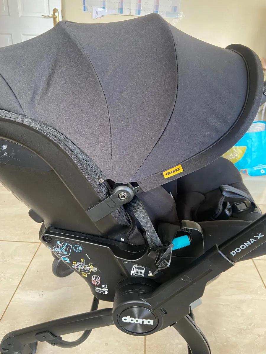 Doona pram/carseat - Image 3