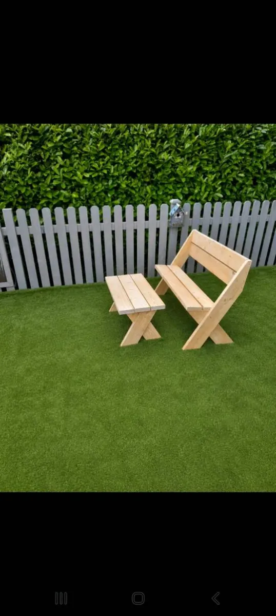 Outdoor benches - Image 2