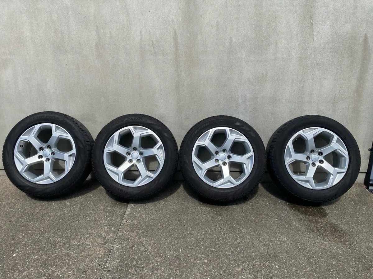 Landrover/Range Rover 20 inch Alloys and Tyres - Image 1