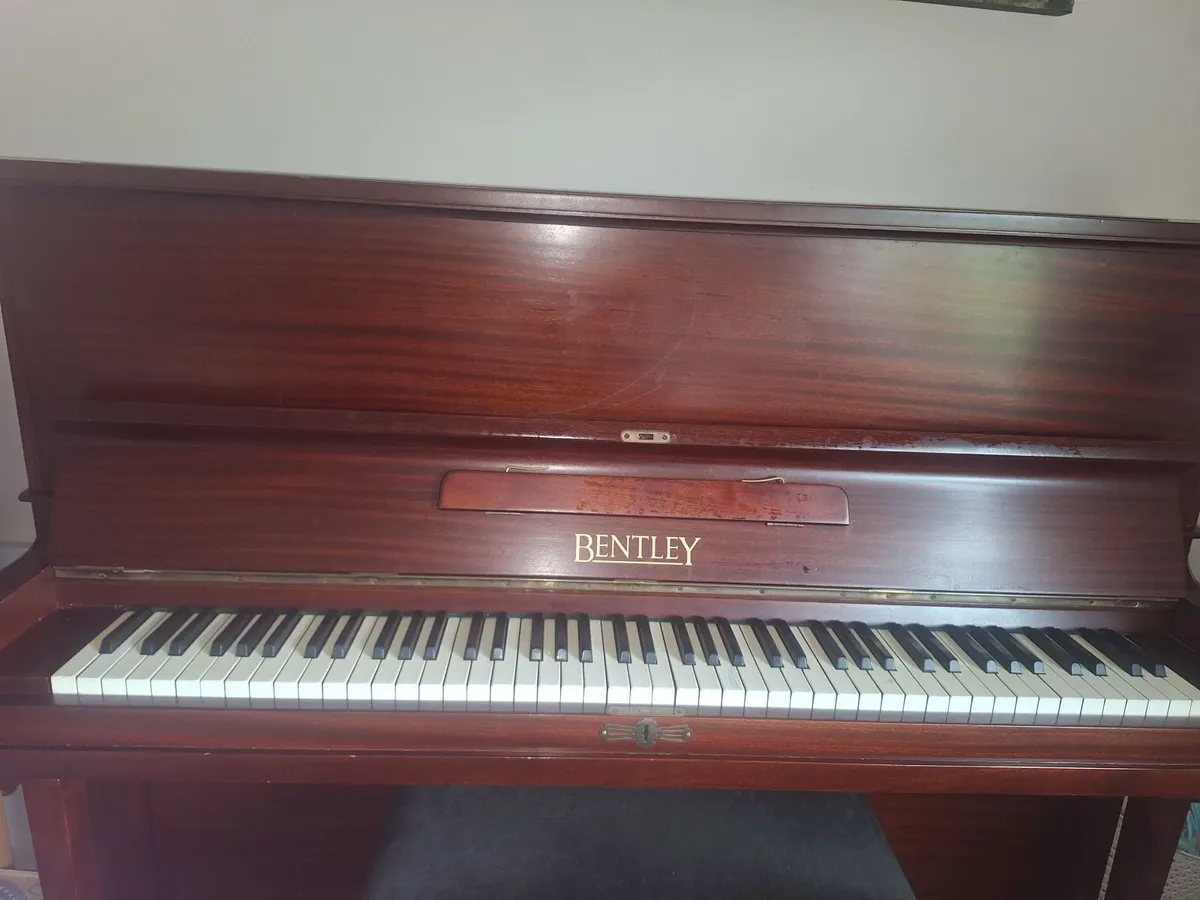 Piano - Image 1