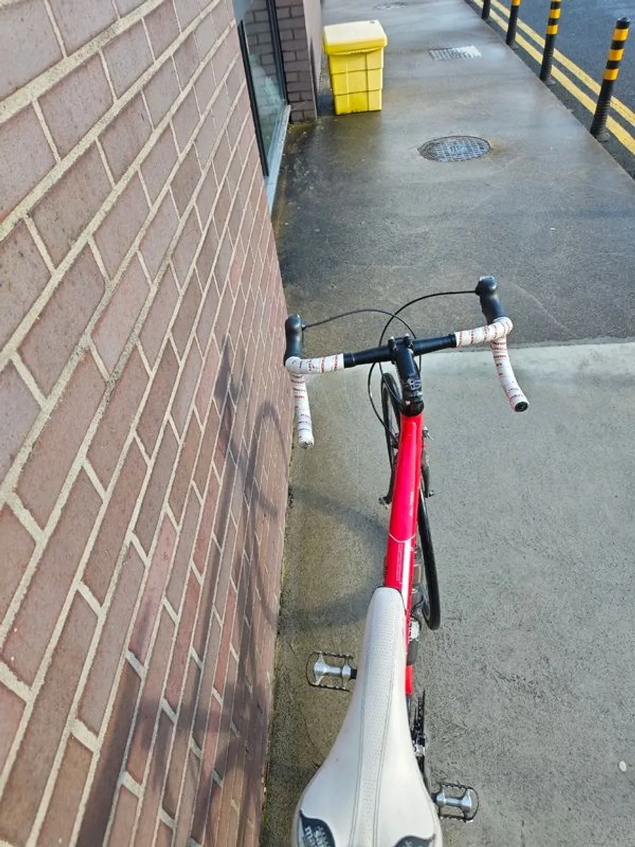 Road Bike for Sale. Perfect for Dublin - Image 3